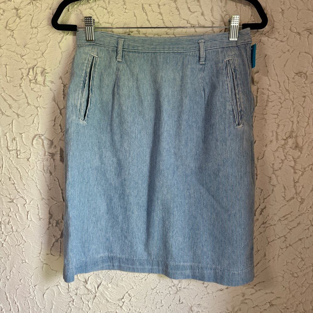 Dockers Seersucker Skirt Womens Size 10 Blue White Stripe Cotton Summer Preppy